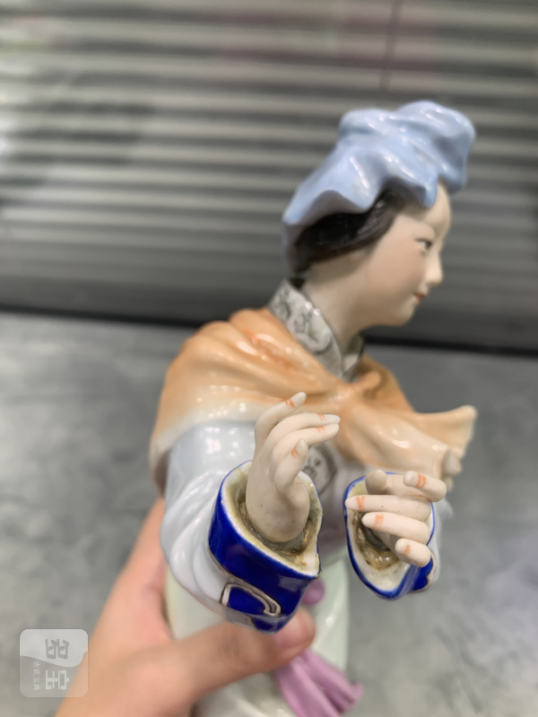 民国粉彩仙女塑像 - 图6